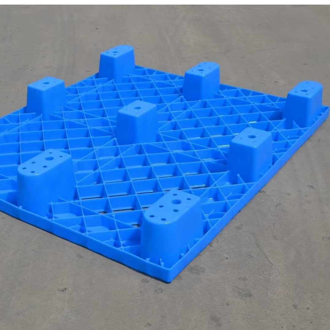 九脚网格塑料托盘 沈阳澎镁塑料托盘价格 仓库用塑料托盘