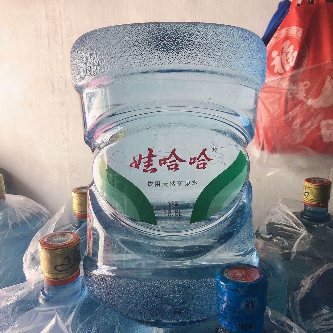 娃哈哈天然矿物质水 矿泉水批发 桶装水批发 水站配送