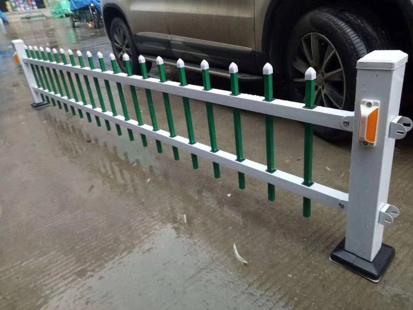 锌钢护栏厂家大量销售锌钢护栏面向全国销售