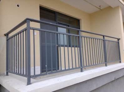 辽宁锌钢护栏厂家大量批发阳台护栏 楼房护栏 飘窗护栏