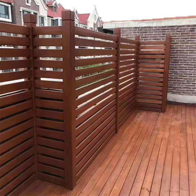 沈阳防腐木庭院围栏 防腐木花园护栏 防腐木栏杆定制厂家