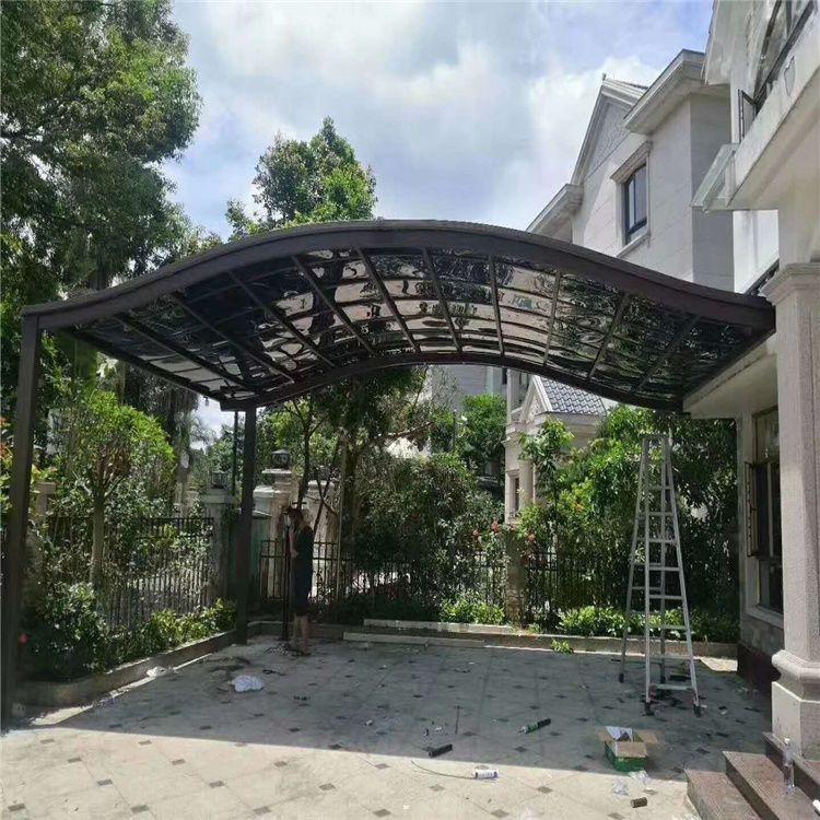 铝合金车棚批发厂家 名典材料 别墅小区单位铝合金车棚 户外庭院汽车棚 防晒遮阳停车棚厂家 铝合金车棚