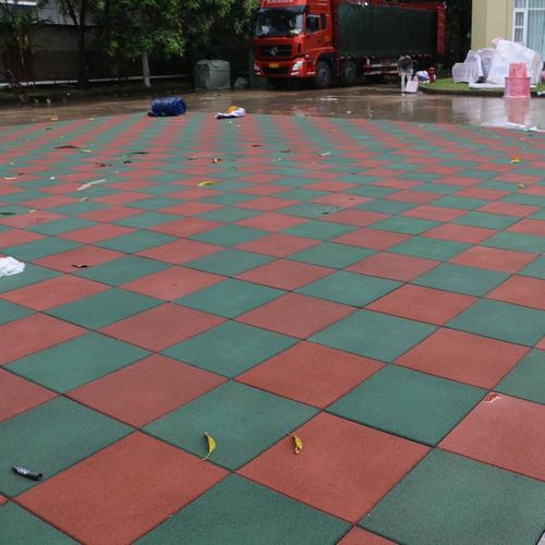 塑胶地垫 塑胶地垫厂家