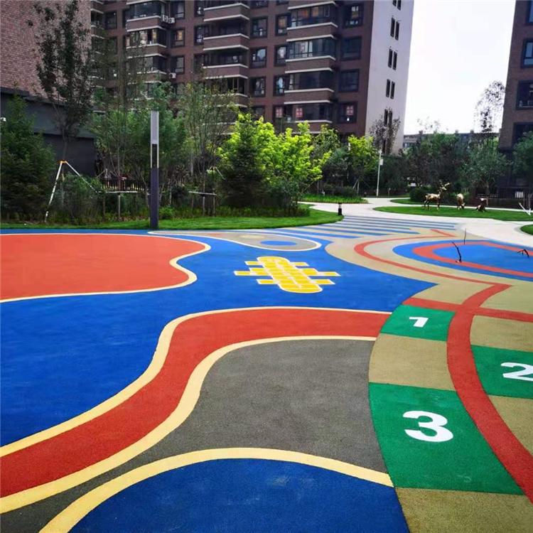 游乐场地塑胶地面铺设 绿色环保材料 