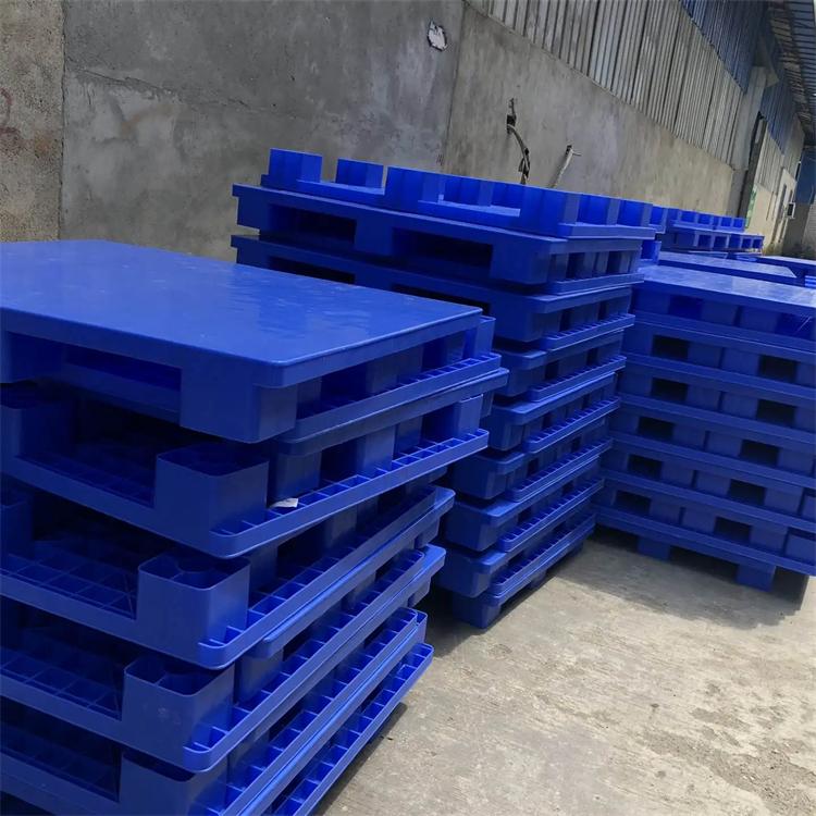 沈阳塑料托盘回收 厂家上门收购当天上门看货可直接打包发货