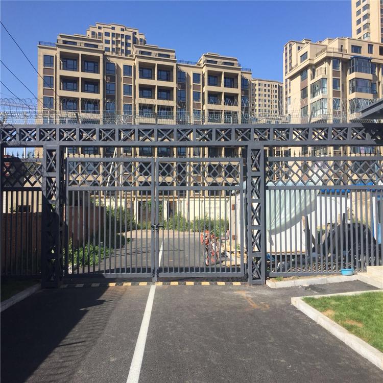 晓阳伸缩门 沈阳不锈钢伸缩门定制专业厂家 伸缩门价格