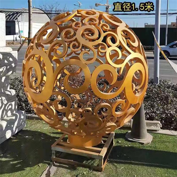 沈阳白钢雕塑厂家  新卓白钢雕塑 实力生产厂家 雕塑定制