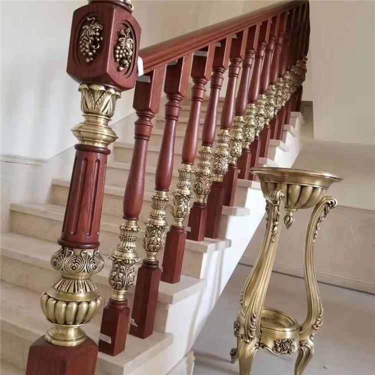 专业定制新中式楼梯 铝木楼梯 铝艺楼梯扶手