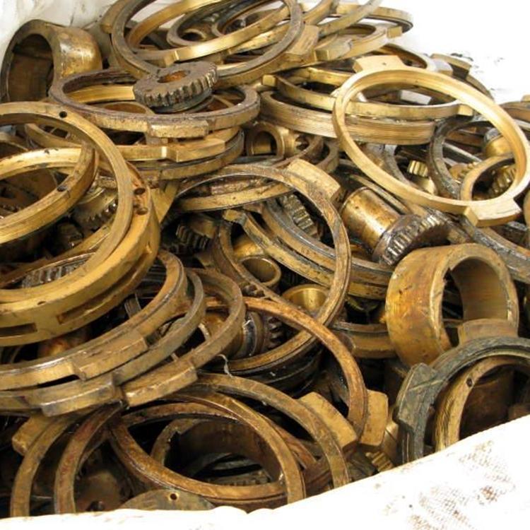 沈阳高价黄铜回收     高价上门回收工厂黄铜铜套 黄铜沫 黄铜回收价格