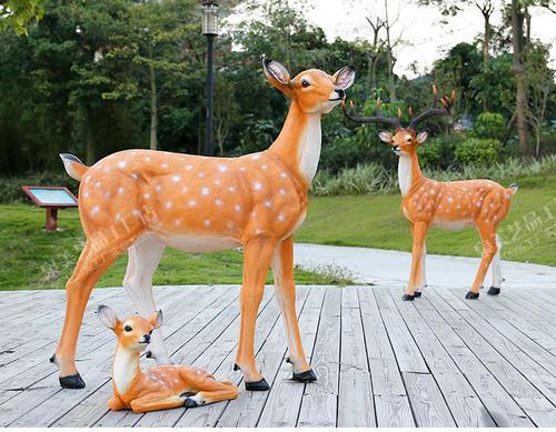 长春梅花鹿雕塑制作  长春园林长颈鹿雕塑厂家 仿古铜梅花鹿雕塑 铸铜鹿雕塑生产厂家